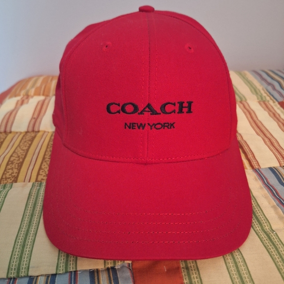 Coach New York Unisex Vibrant Red Cap Embroidered Logo Size M/L - Picture 1 of 5